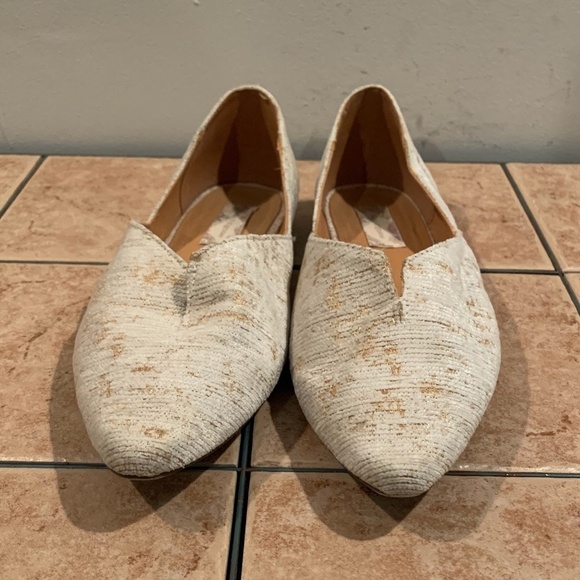 Band of Gypsies Jasmine Distressed Chenille White Vegan Flats size 10 - Picture 3 of 11